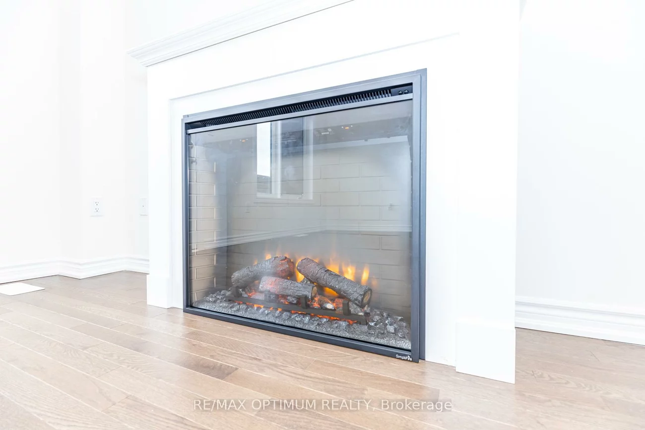 15, Gunton, Bayview Northeast, Aurora