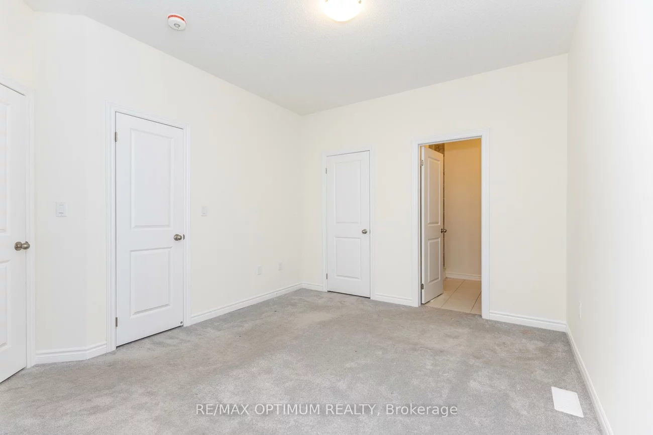 15, Gunton, Bayview Northeast, Aurora
