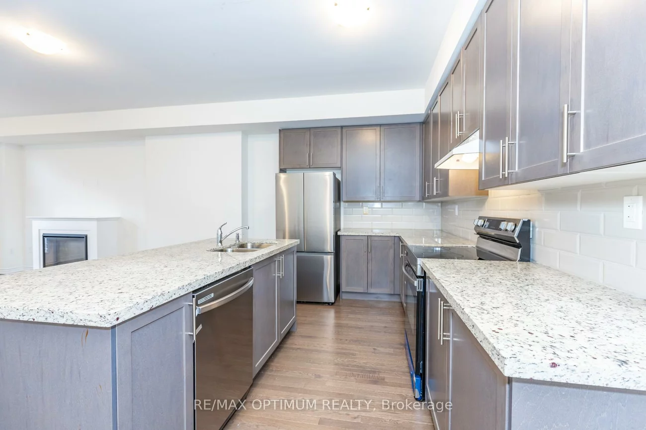 15, Gunton, Bayview Northeast, Aurora