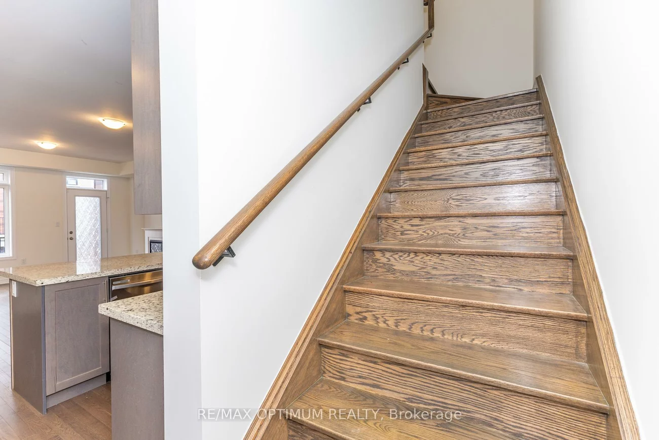 15, Gunton, Bayview Northeast, Aurora