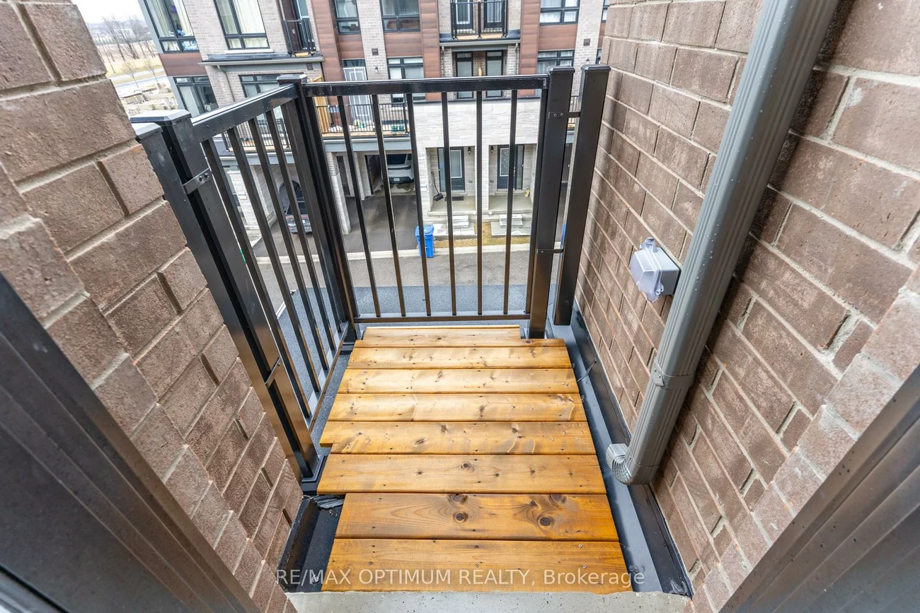 15, Gunton, Bayview Northeast, Aurora