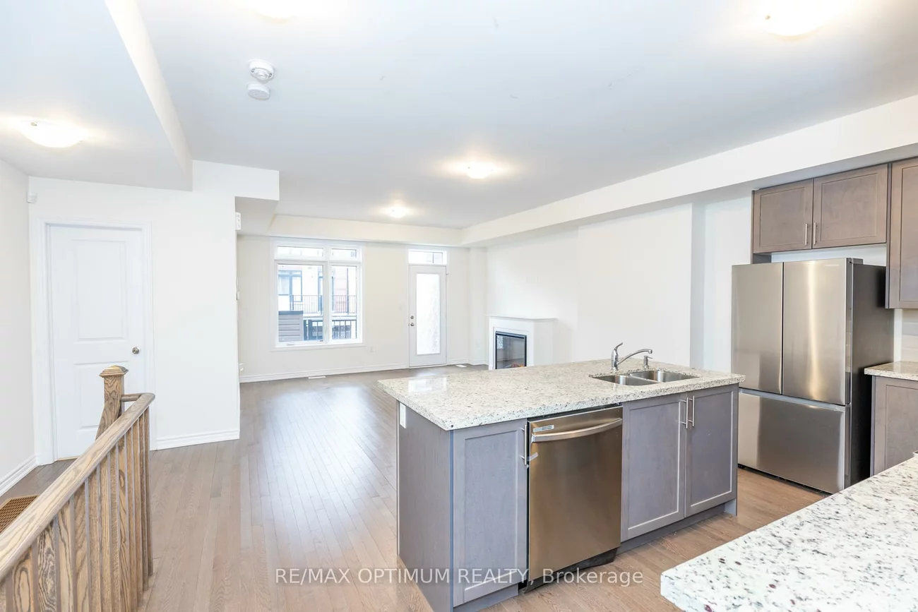 15, Gunton, Bayview Northeast, Aurora