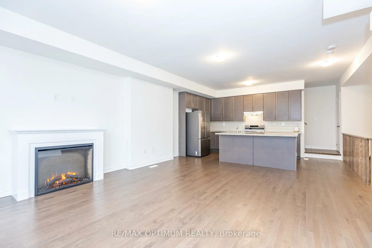 15, Gunton, Bayview Northeast, Aurora
