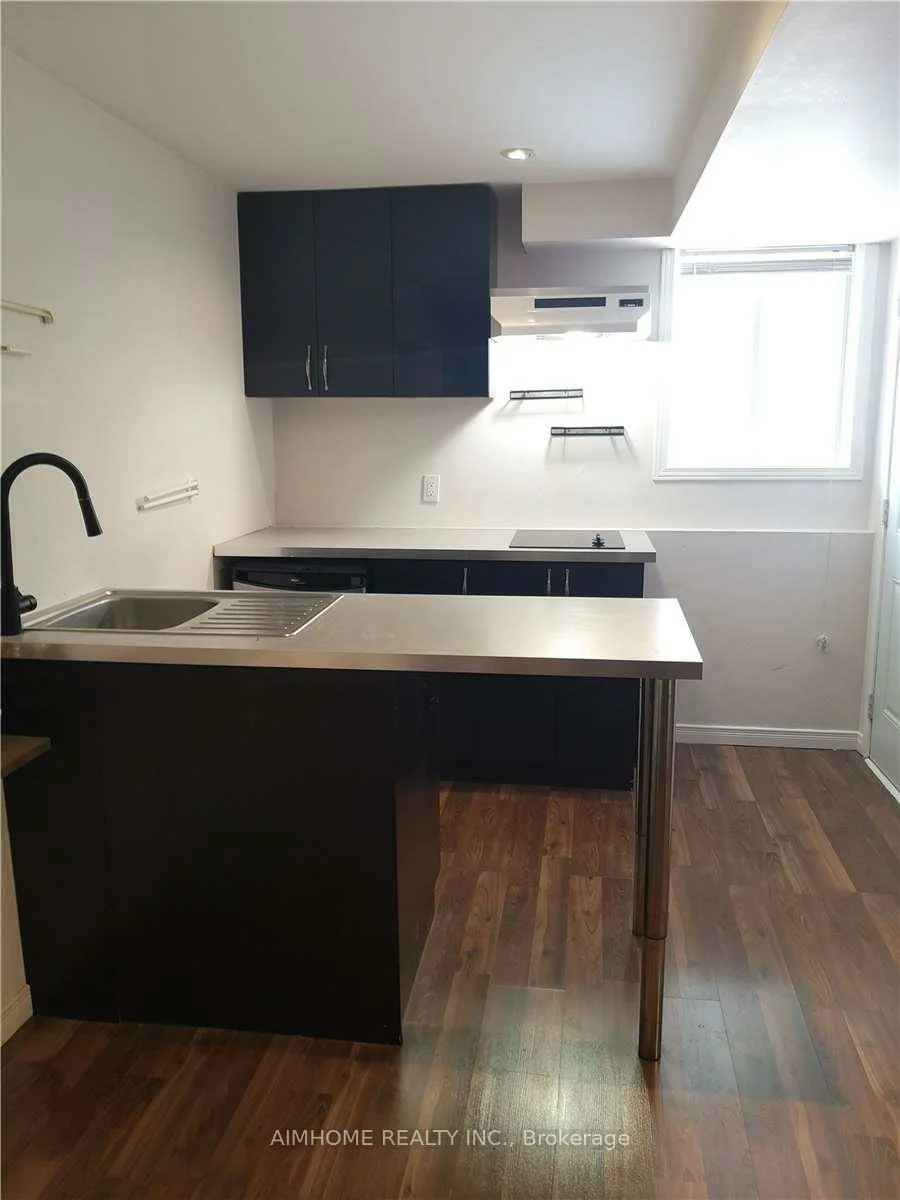 28, Martell, Bayview Northeast, Aurora