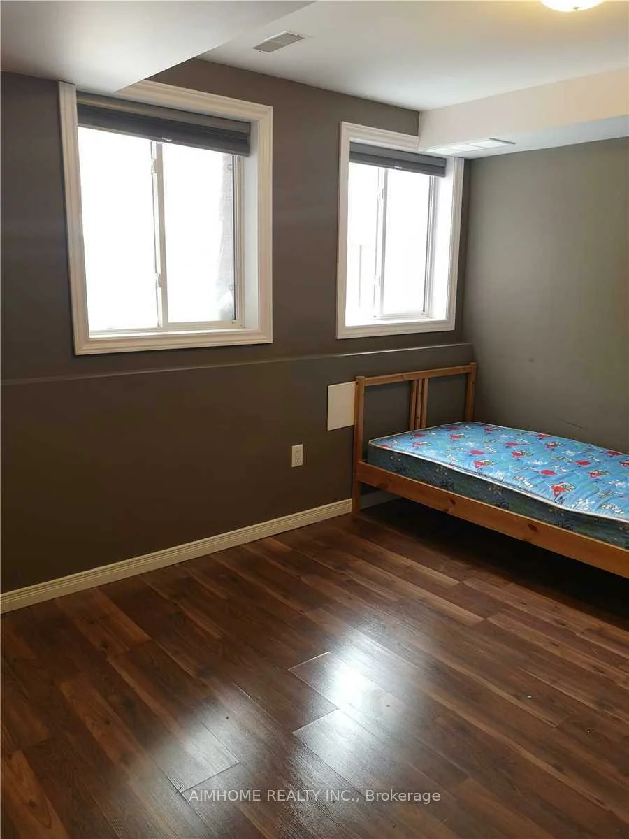 28, Martell, Bayview Northeast, Aurora