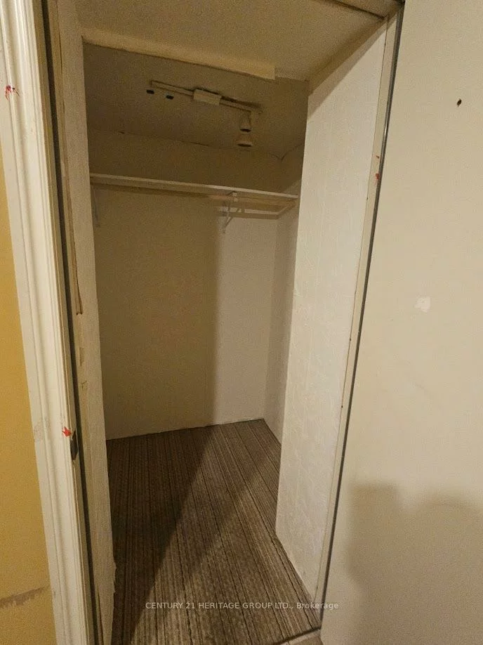 71, Primeau, Aurora Grove, Aurora