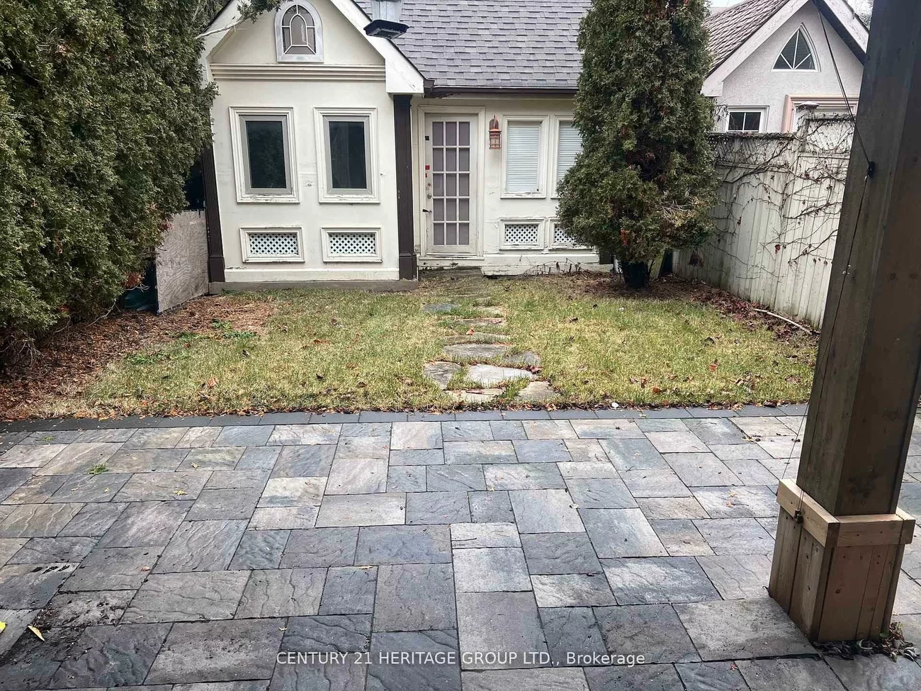 71, Primeau, Aurora Grove, Aurora