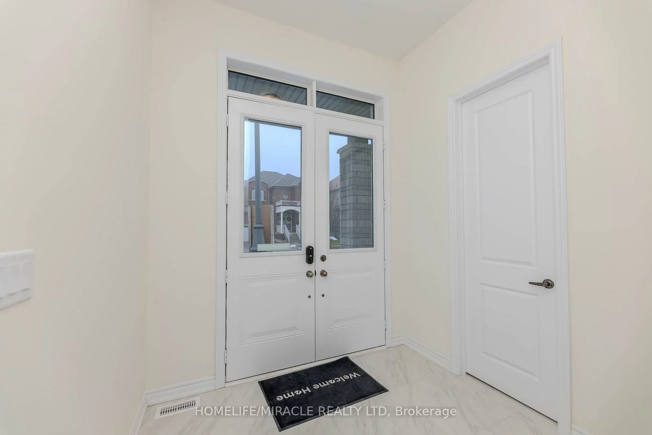 89, Halldorson, Bayview Northeast, Aurora