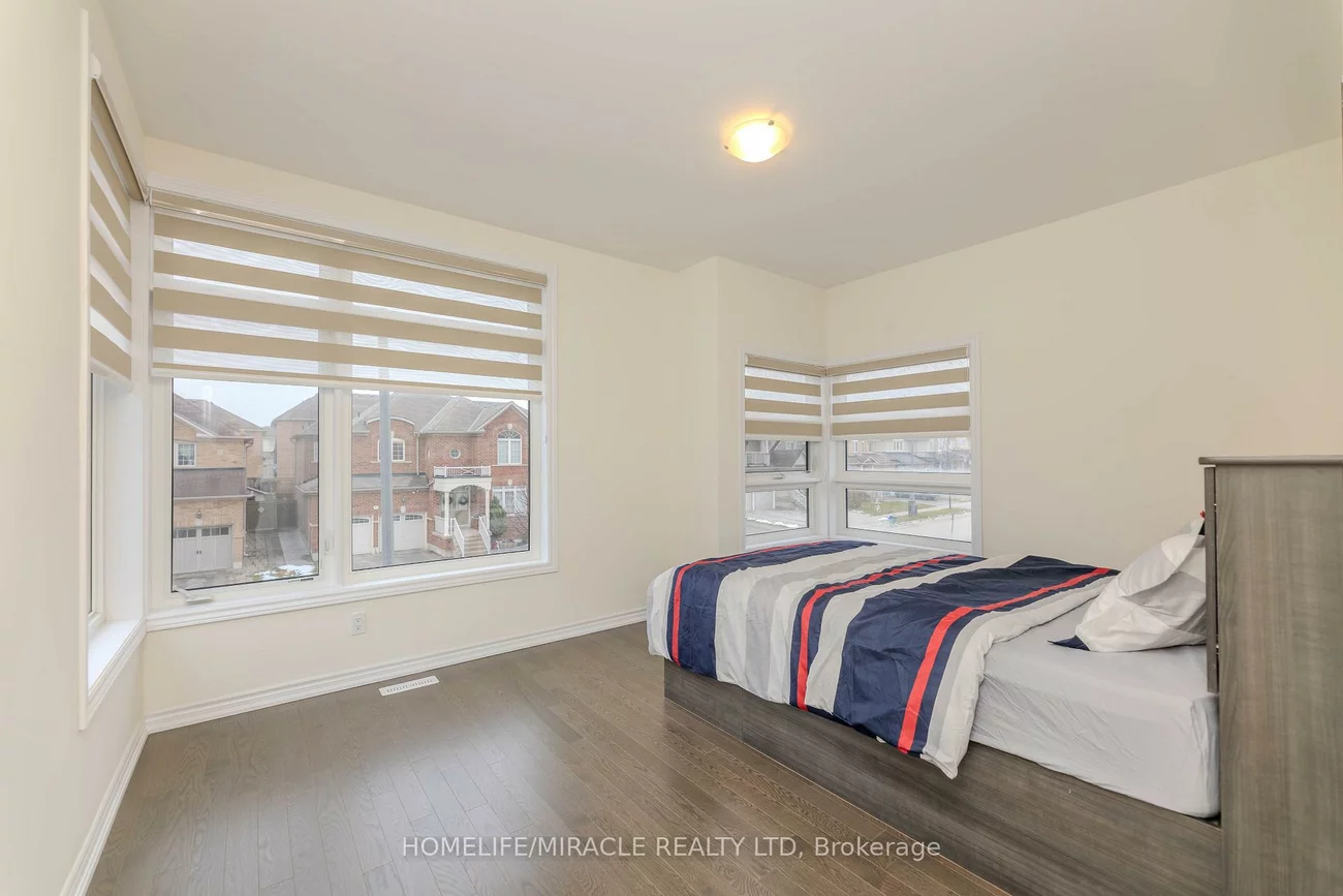 89, Halldorson, Bayview Northeast, Aurora