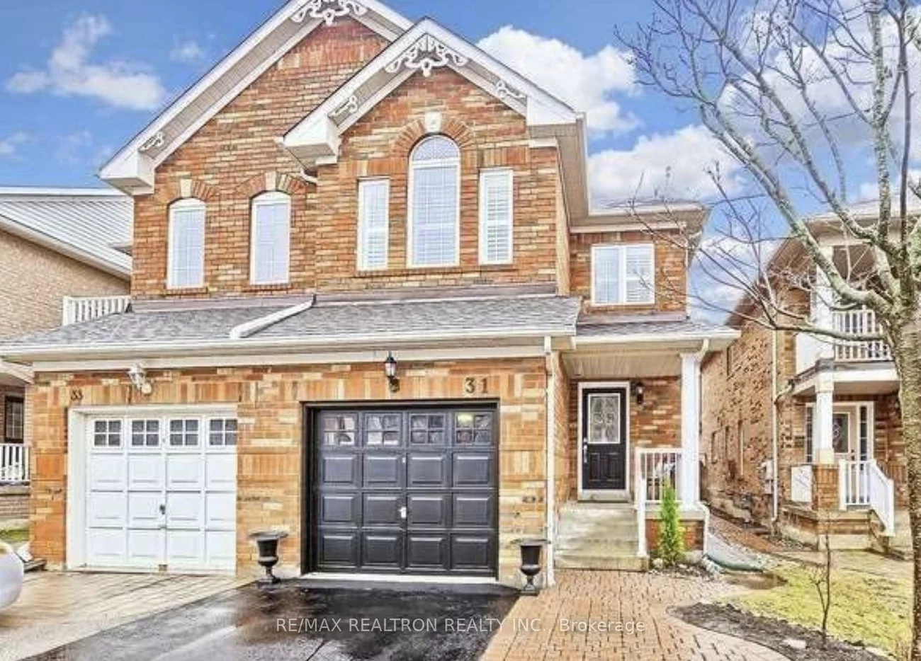 31, Baywell, Bayview Wellington, Aurora