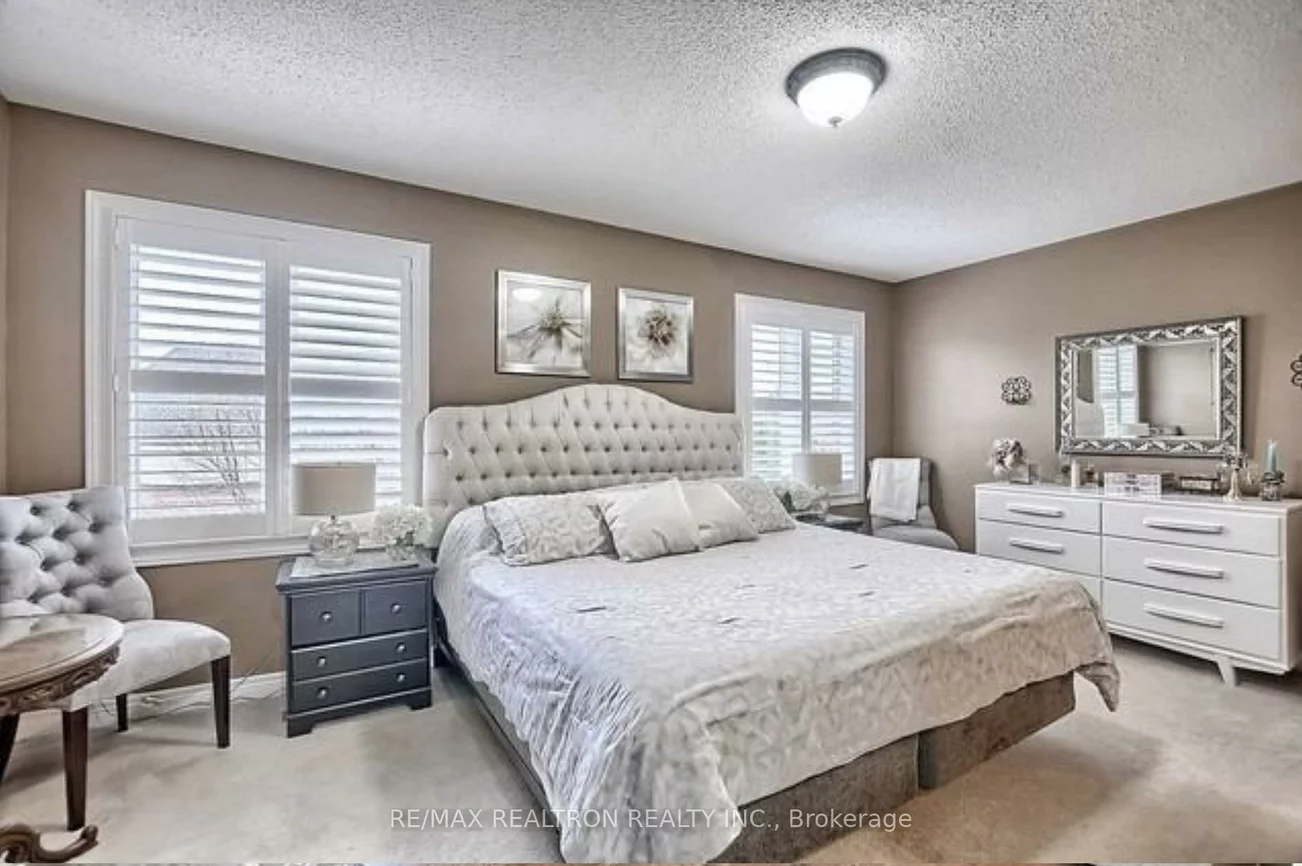 31, Baywell, Bayview Wellington, Aurora