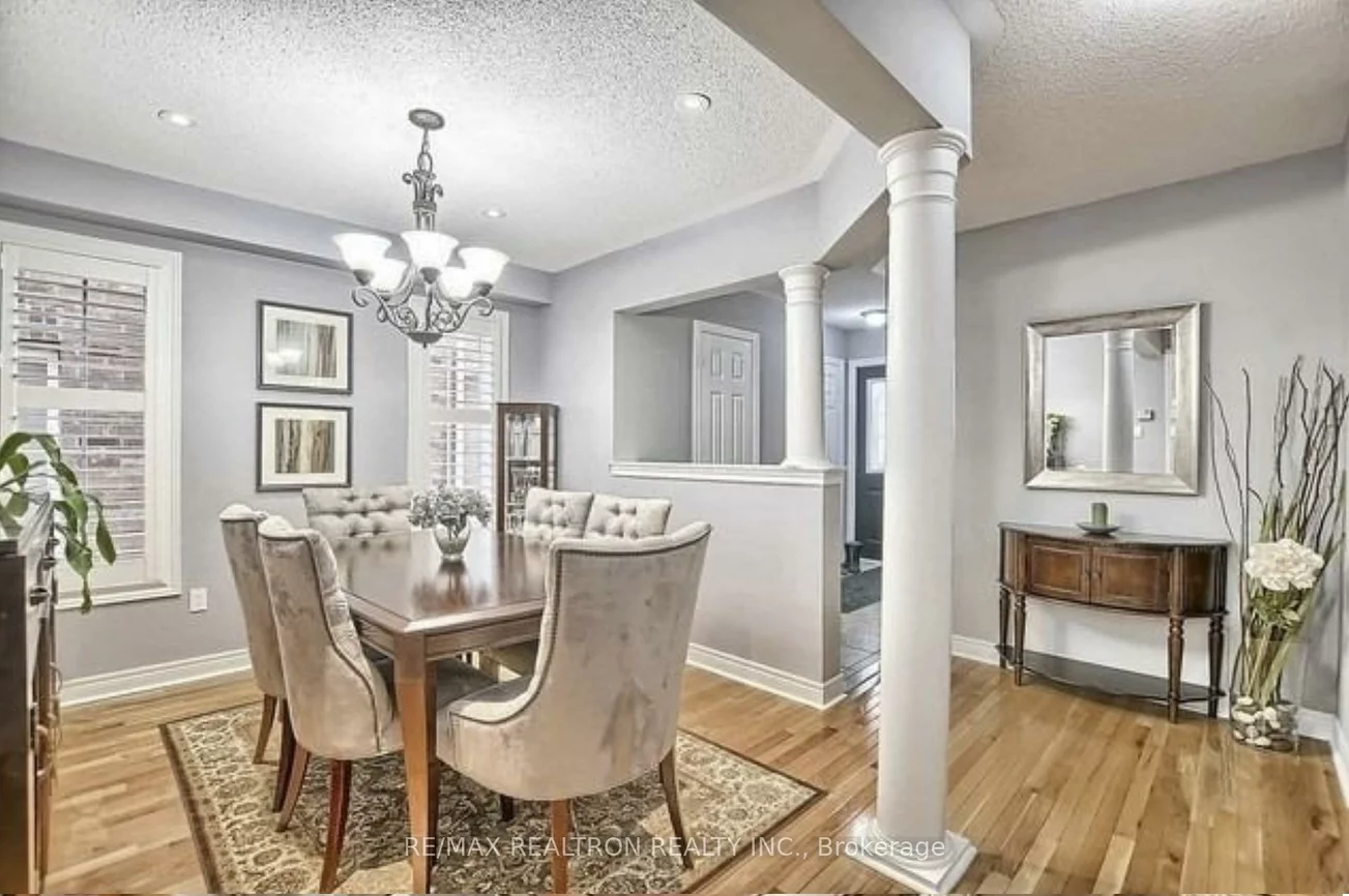 31, Baywell, Bayview Wellington, Aurora