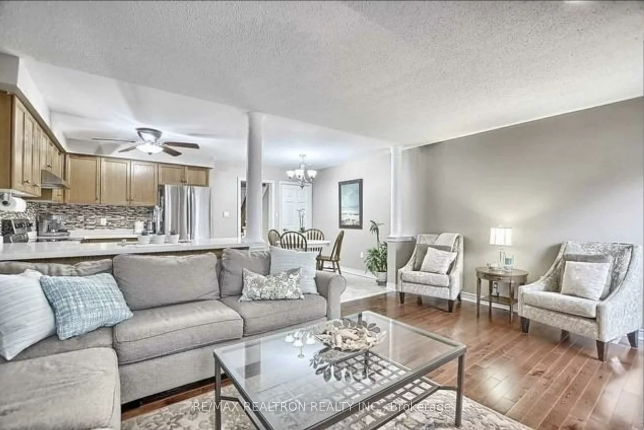 31, Baywell, Bayview Wellington, Aurora