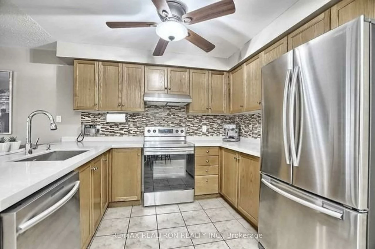 31, Baywell, Bayview Wellington, Aurora
