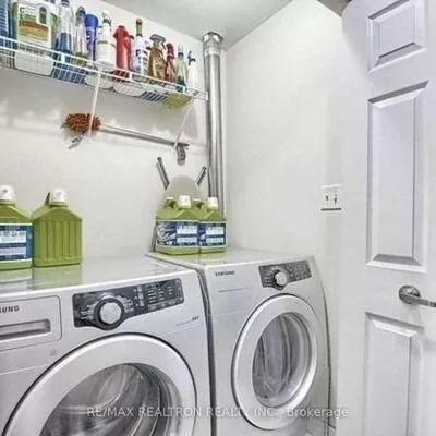 31, Baywell, Bayview Wellington, Aurora