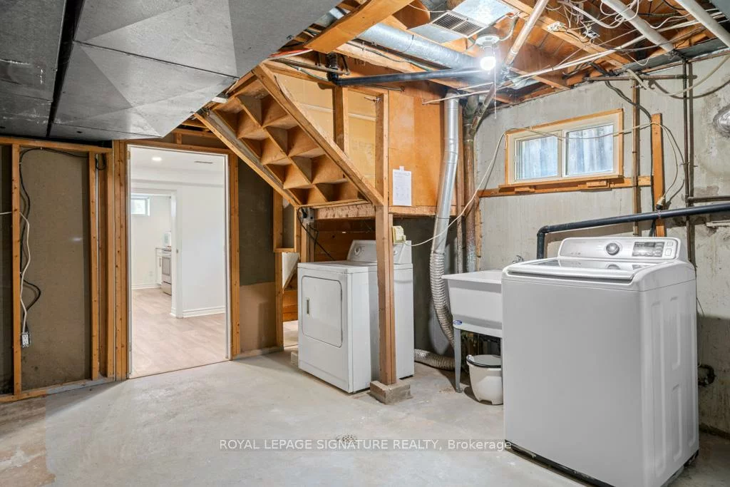 12, Davidson, Aurora Heights, Aurora