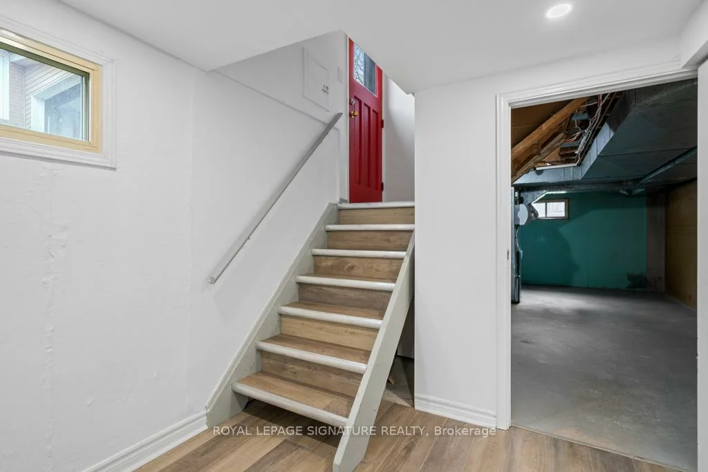 12, Davidson, Aurora Heights, Aurora