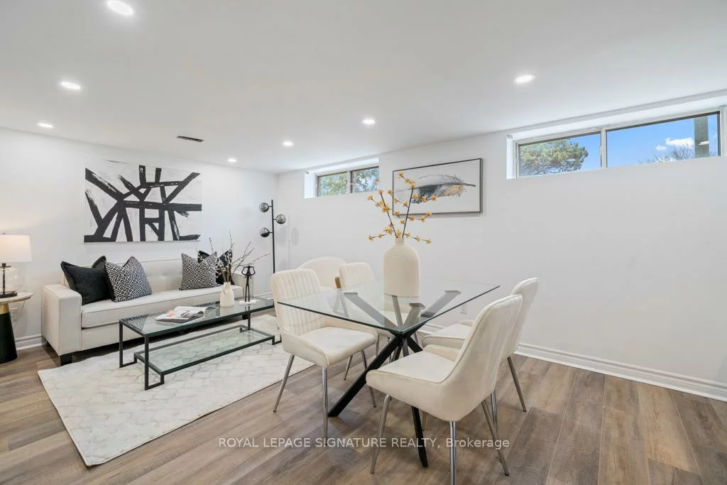 12, Davidson, Aurora Heights, Aurora