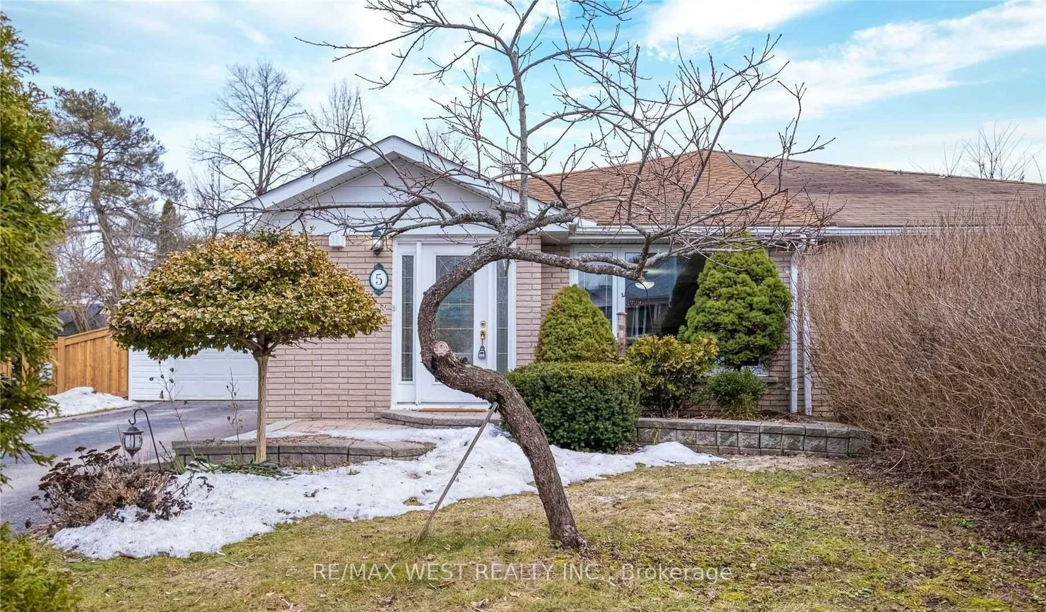 5, Mcdonald, Aurora Heights, Aurora