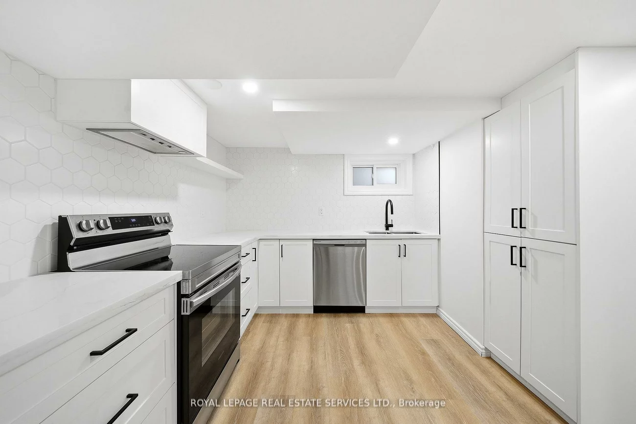 6, Corbett, Aurora Highlands, Aurora