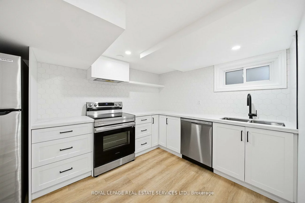 6, Corbett, Aurora Highlands, Aurora