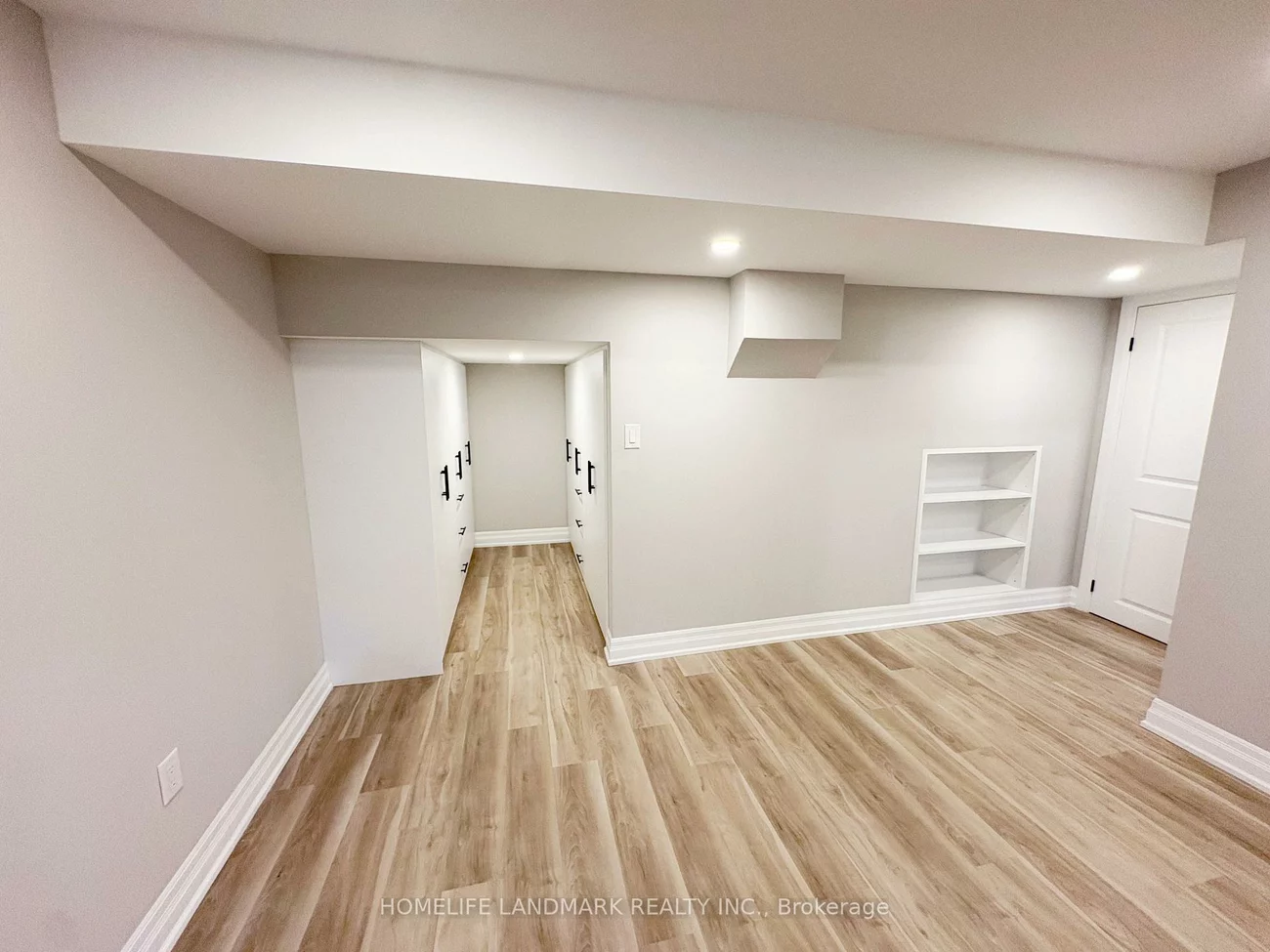 18, Halldorson, Bayview Northeast, Aurora