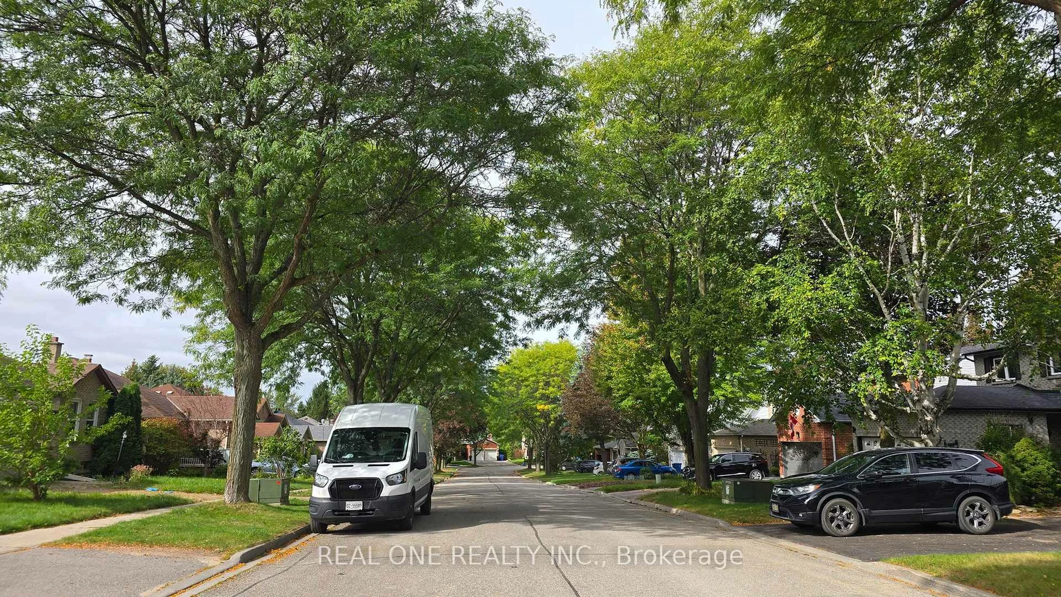 58, Closs, Aurora Village, Aurora