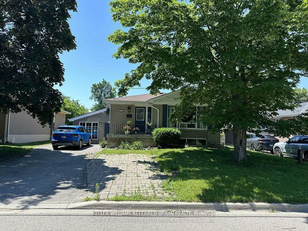 30, Collins, Aurora Heights, Aurora