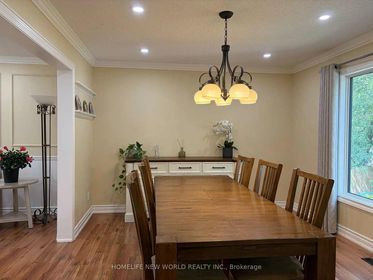 23, Lacey, Aurora Heights, Aurora
