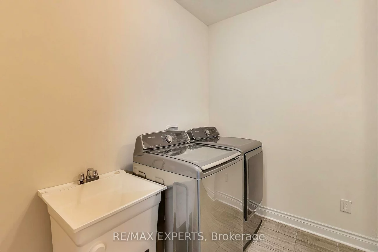 216, Butternut Ridge, Aurora Estates, Aurora