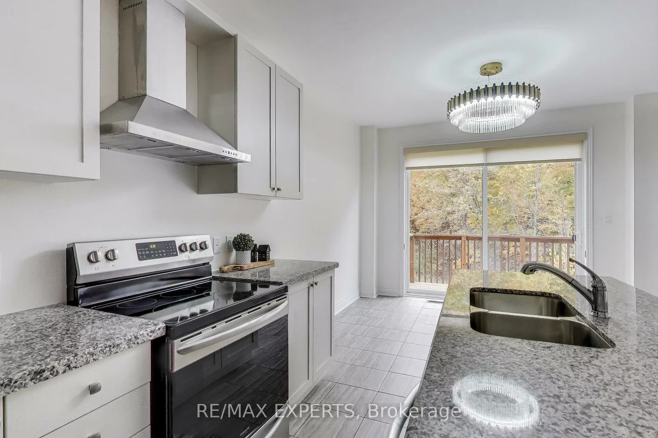 216, Butternut Ridge, Aurora Estates, Aurora