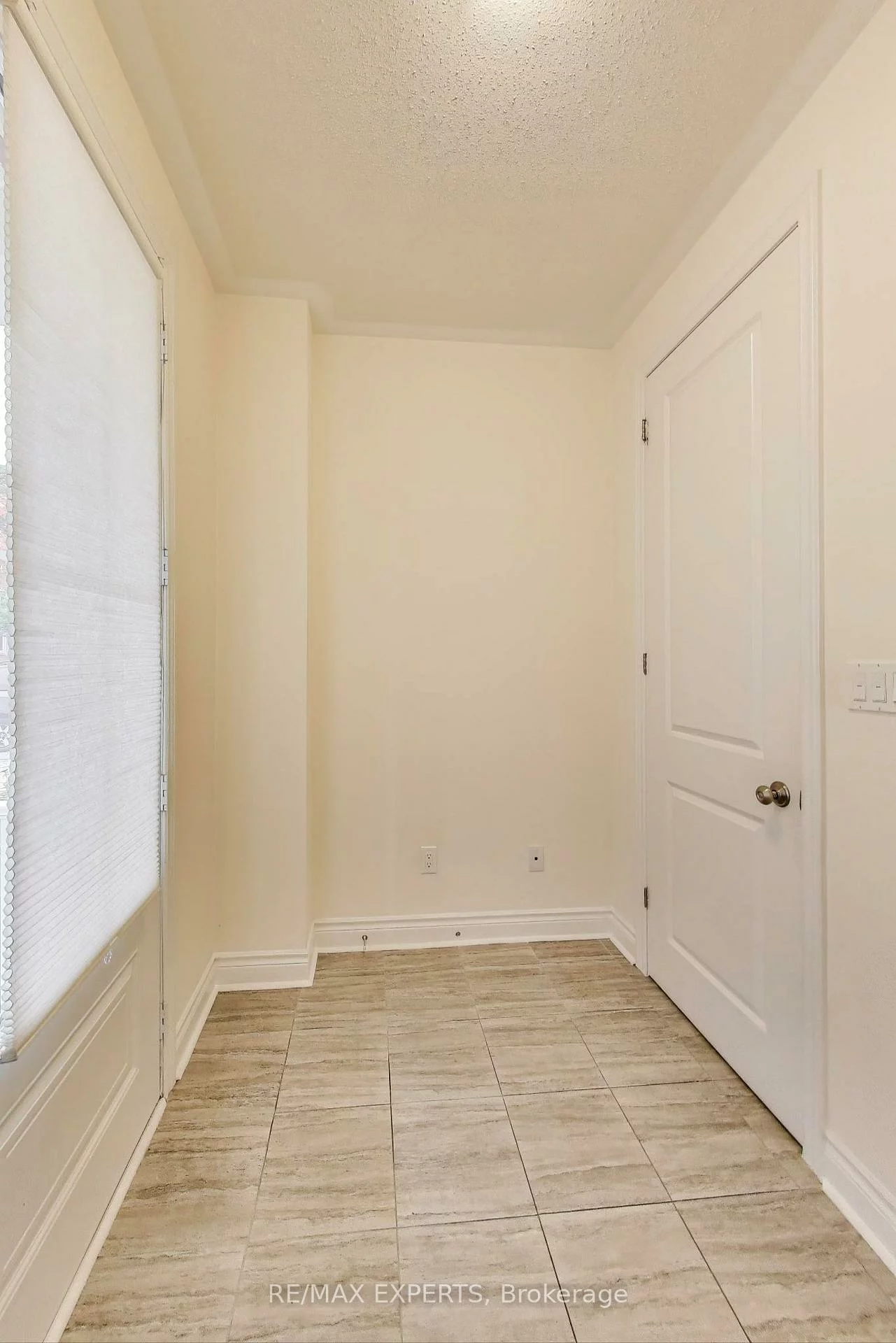 216, Butternut Ridge, Aurora Estates, Aurora