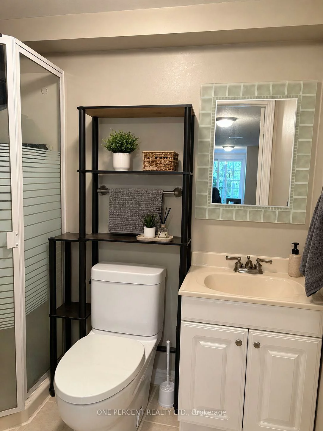 221, Orchard Heights, Aurora Heights, Aurora