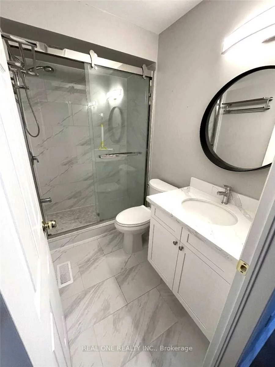 80, Baywell, Bayview Wellington, Aurora