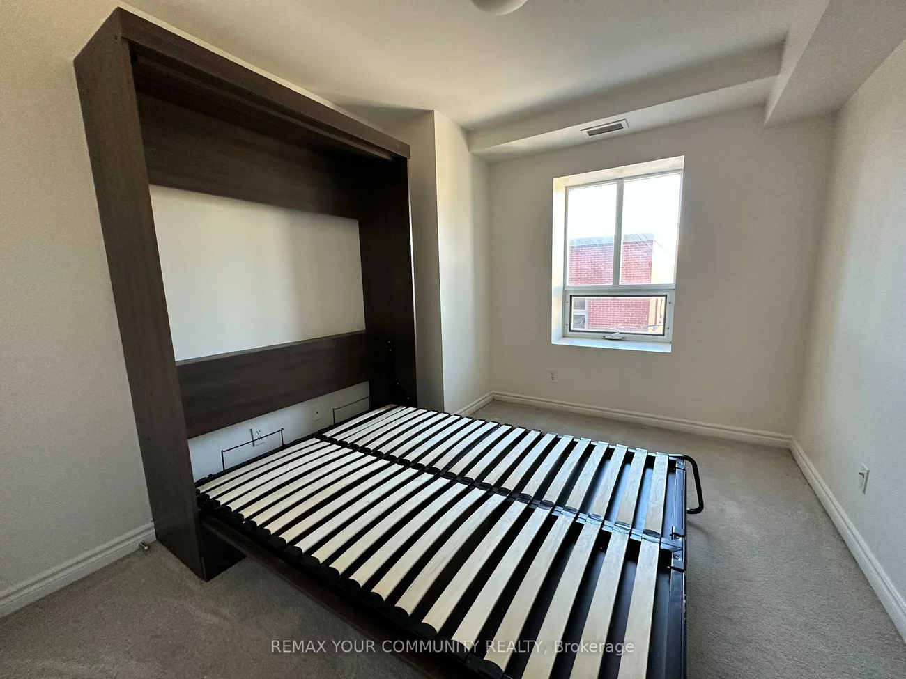 15207, Yonge, Aurora Village, Aurora