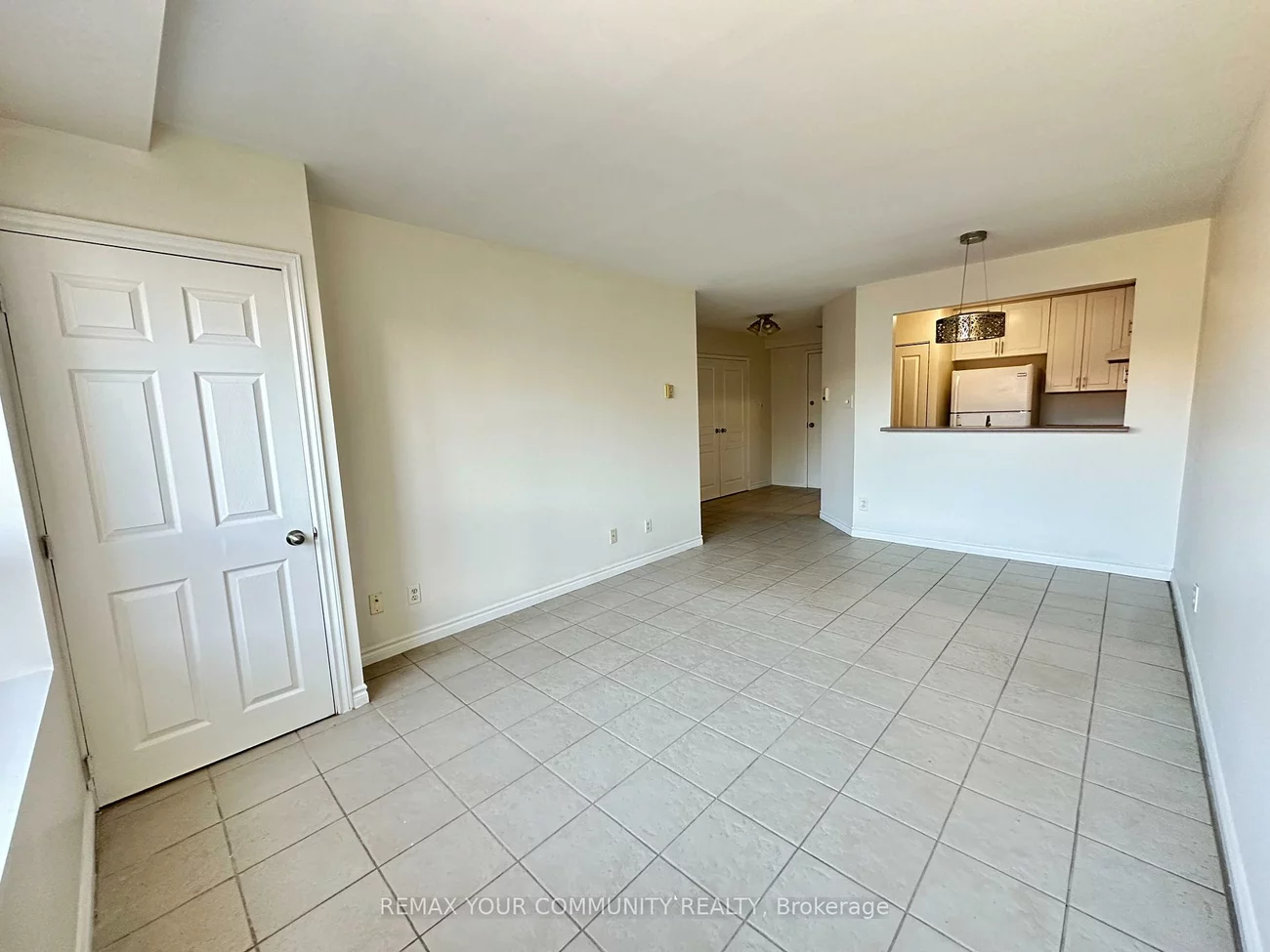 15207, Yonge, Aurora Village, Aurora
