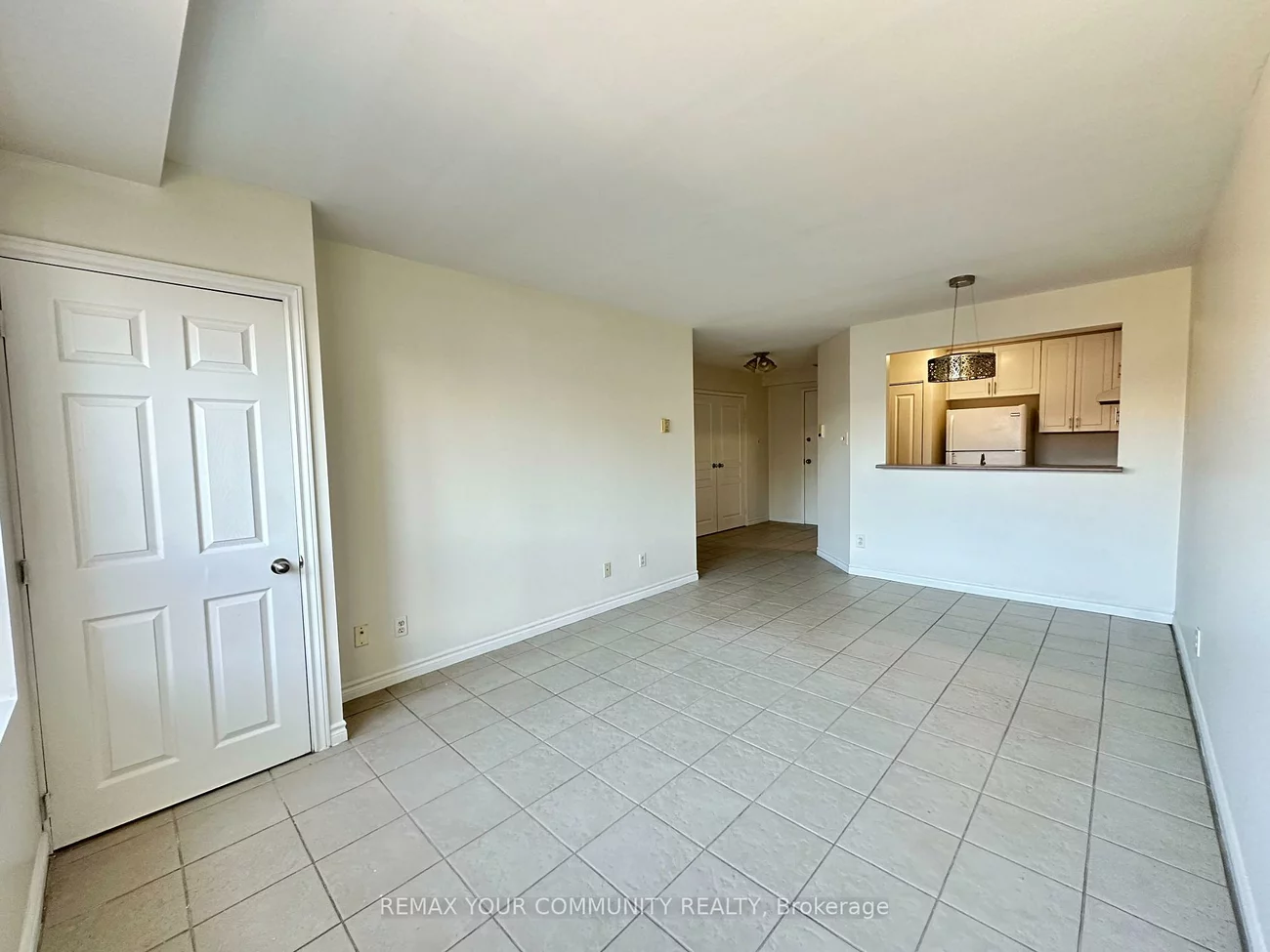 15207, Yonge, Aurora Village, Aurora