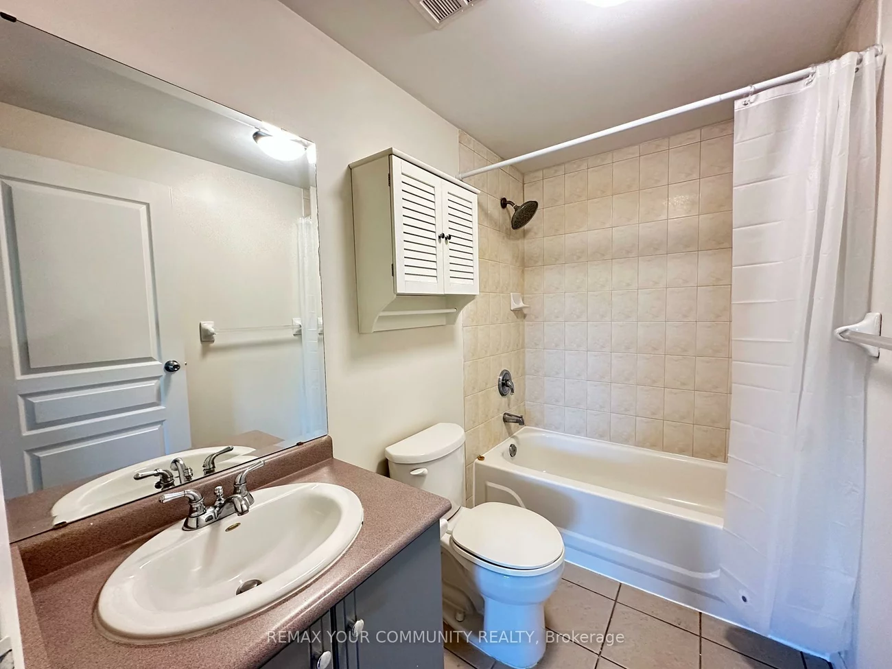15207, Yonge, Aurora Village, Aurora