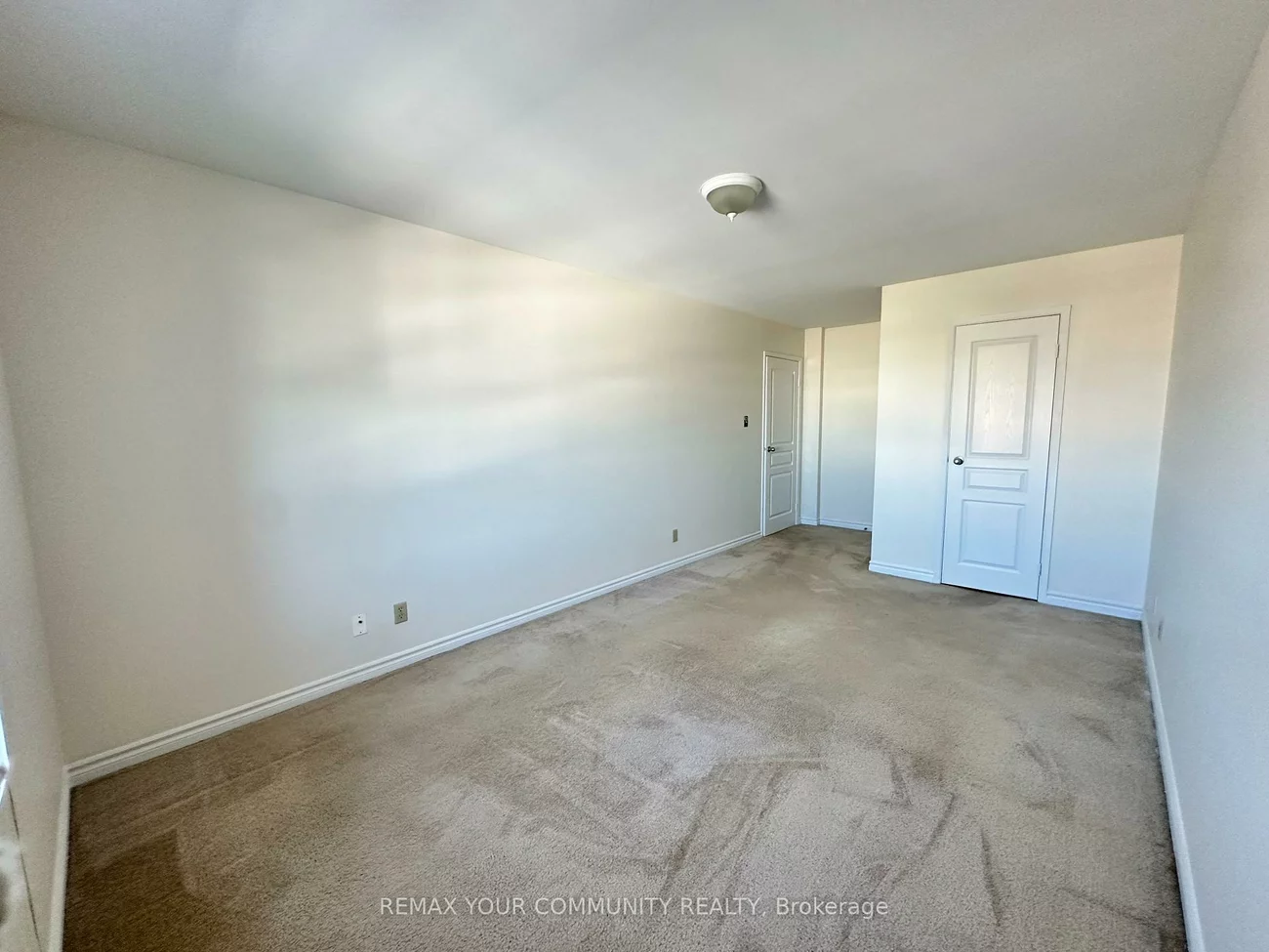 15207, Yonge, Aurora Village, Aurora