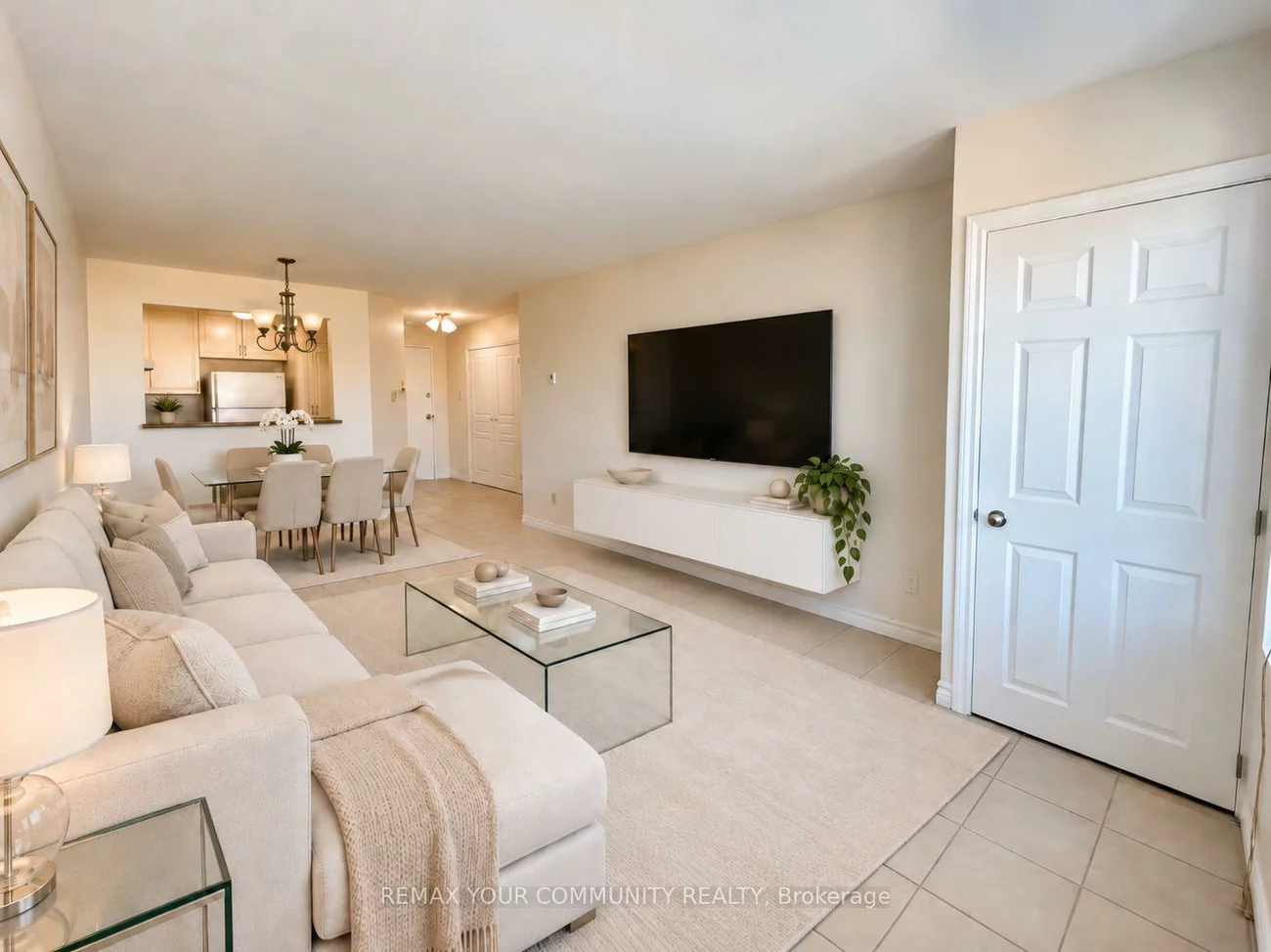 15207, Yonge, Aurora Village, Aurora