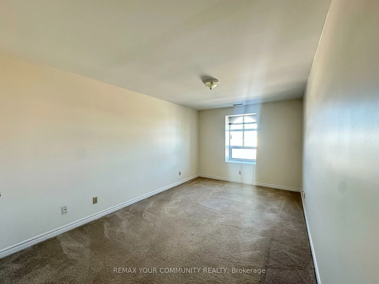 15207, Yonge, Aurora Village, Aurora