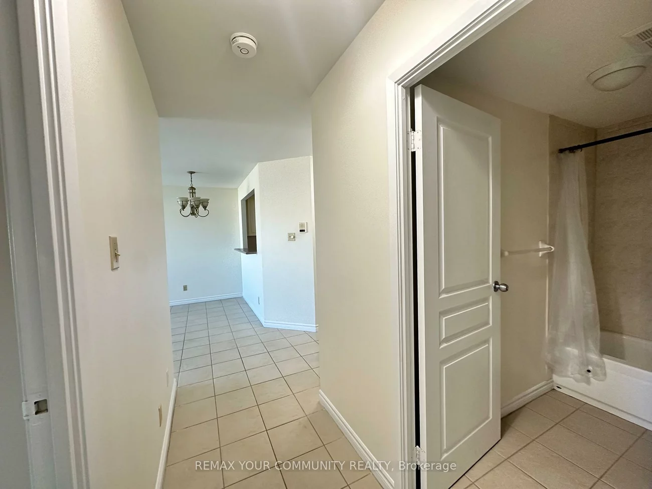 15207, Yonge, Aurora Village, Aurora