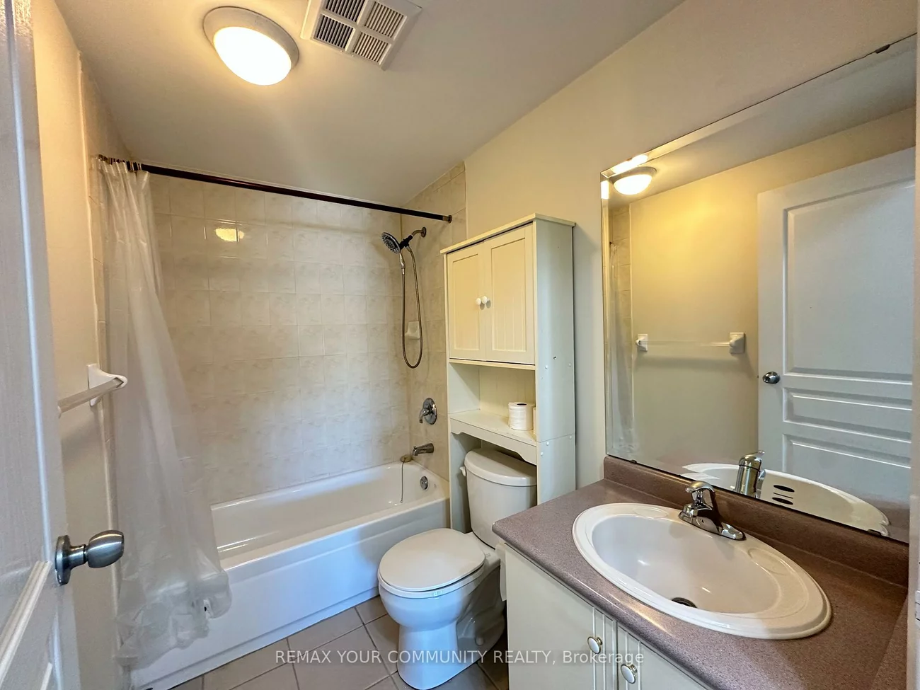 15207, Yonge, Aurora Village, Aurora