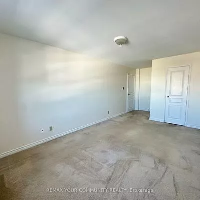 15207, Yonge, Aurora Village, Aurora