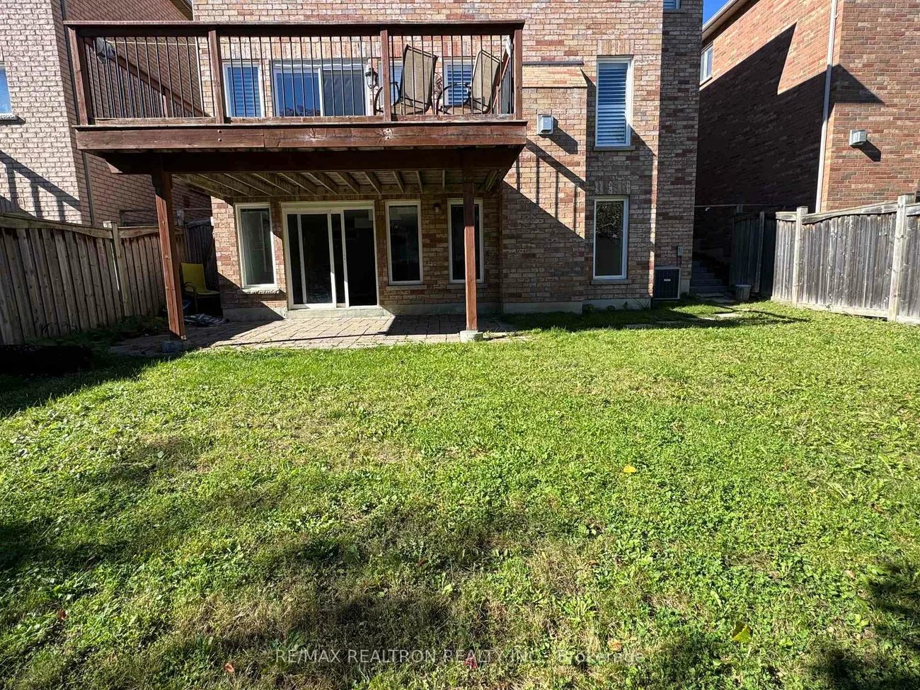 219, Bilbrough, Bayview Northeast, Aurora