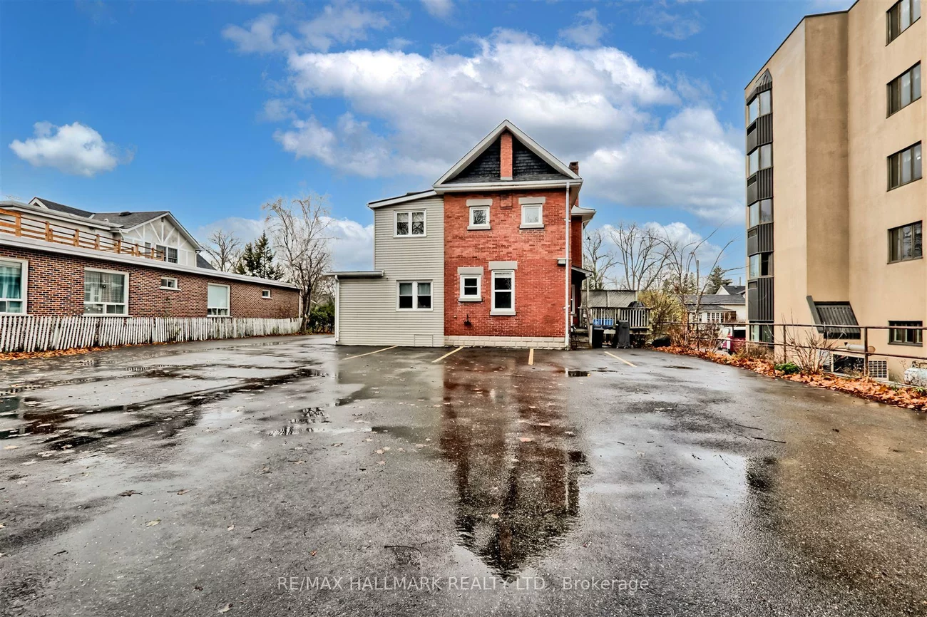 15037, Yonge, Aurora Village, Aurora