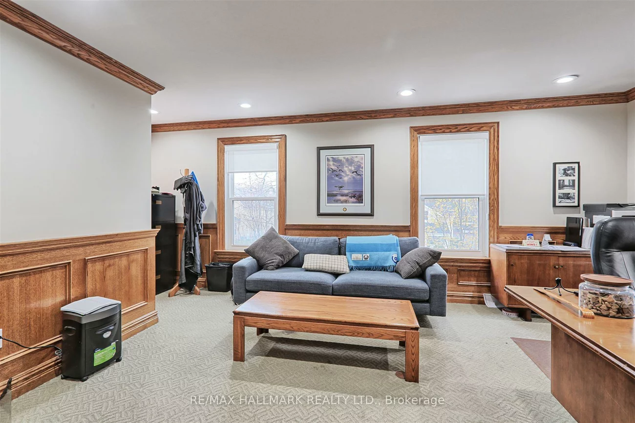 15037, Yonge, Aurora Village, Aurora