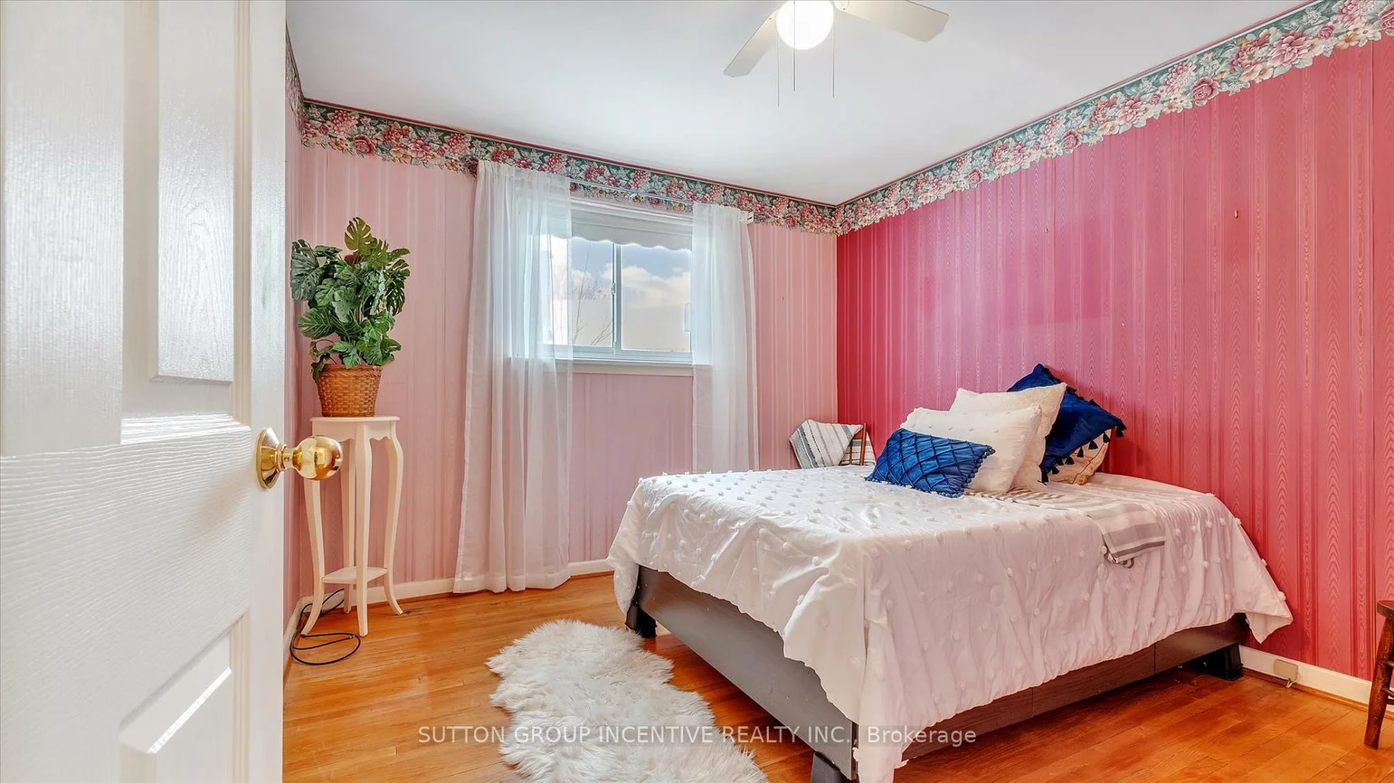 8, Webster, Aurora Highlands, Aurora