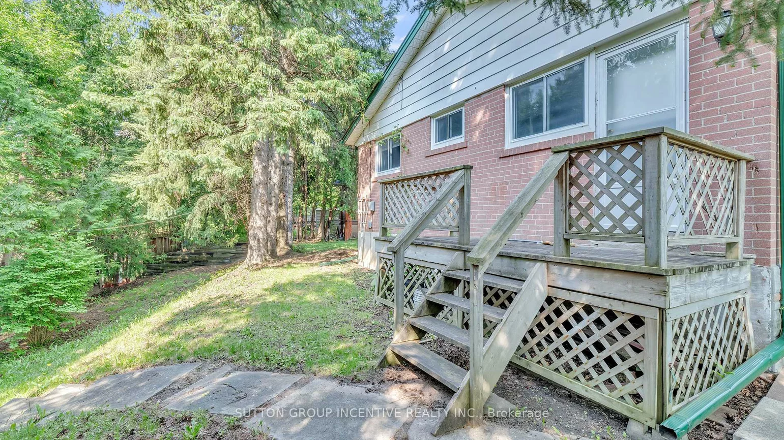 8, Webster, Aurora Highlands, Aurora