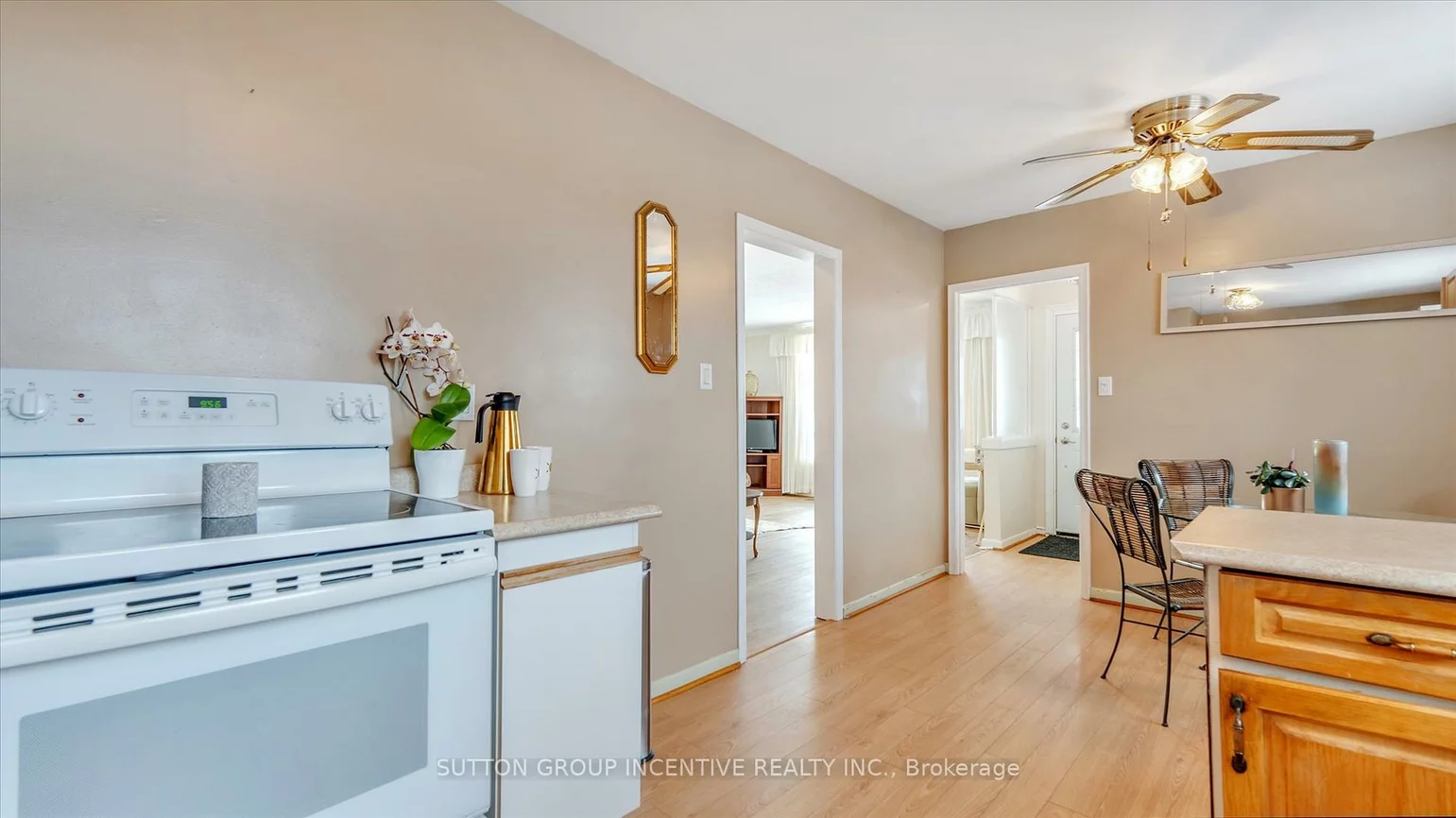 8, Webster, Aurora Highlands, Aurora